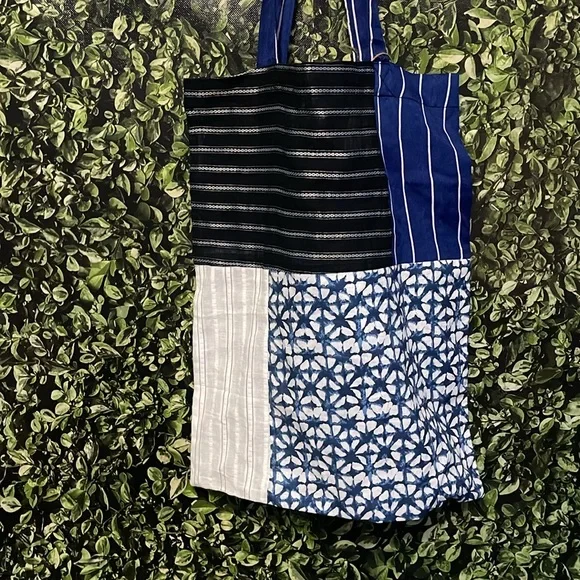 Light weight boho bag great for summer and vacation. - Picture 2 of 7